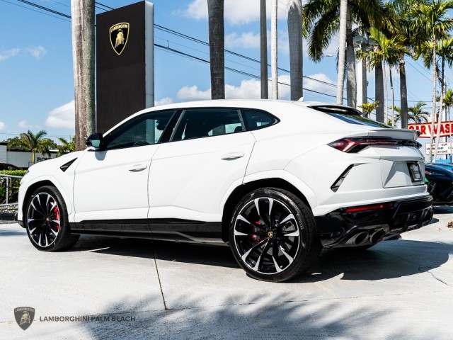 2021 Lamborghini Urus  in , 