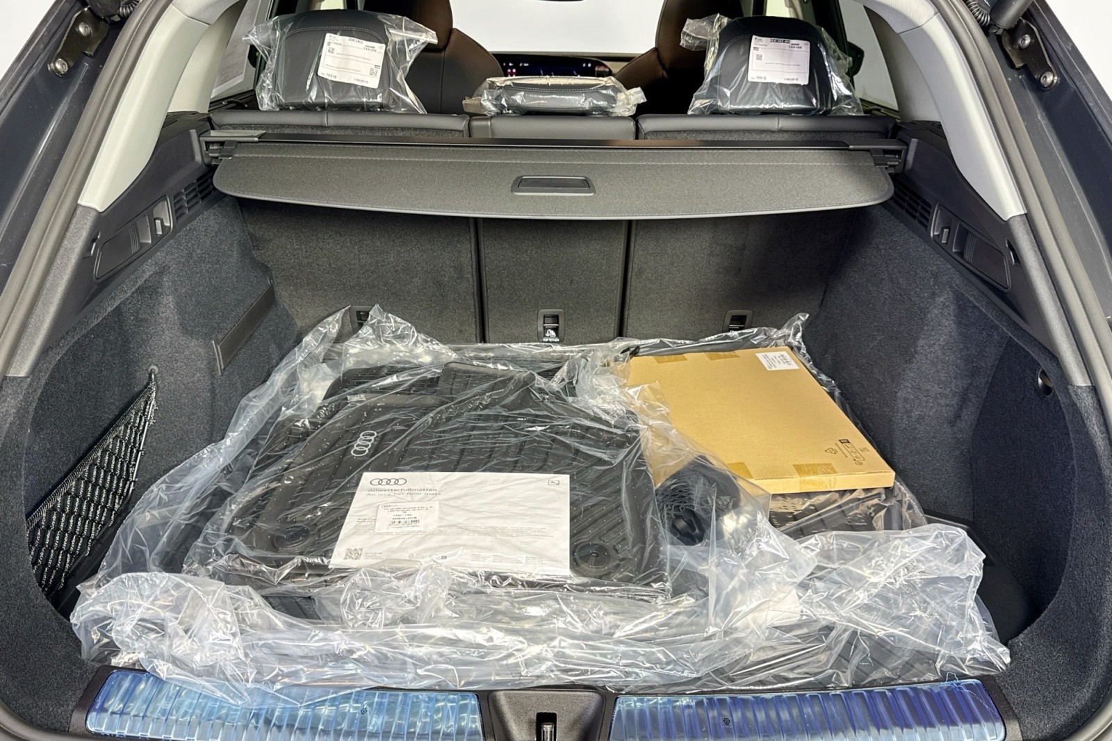 New 2025 Tambora Gray Metallic Audi Premium Plus 2.0 TFSI quattro image 23