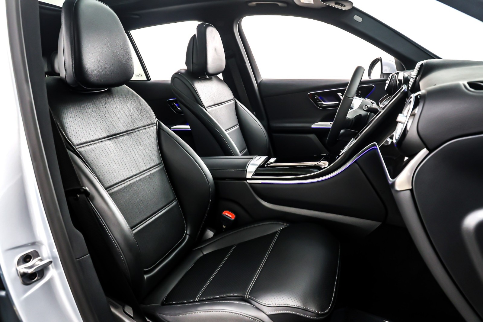 New 2026 Cirrus Silver Metallic Mercedes-Benz GLC 300 image 7