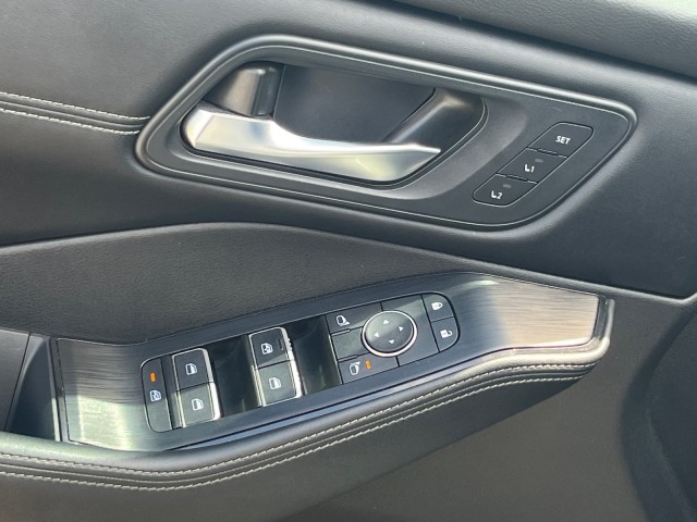 NissanRogue25