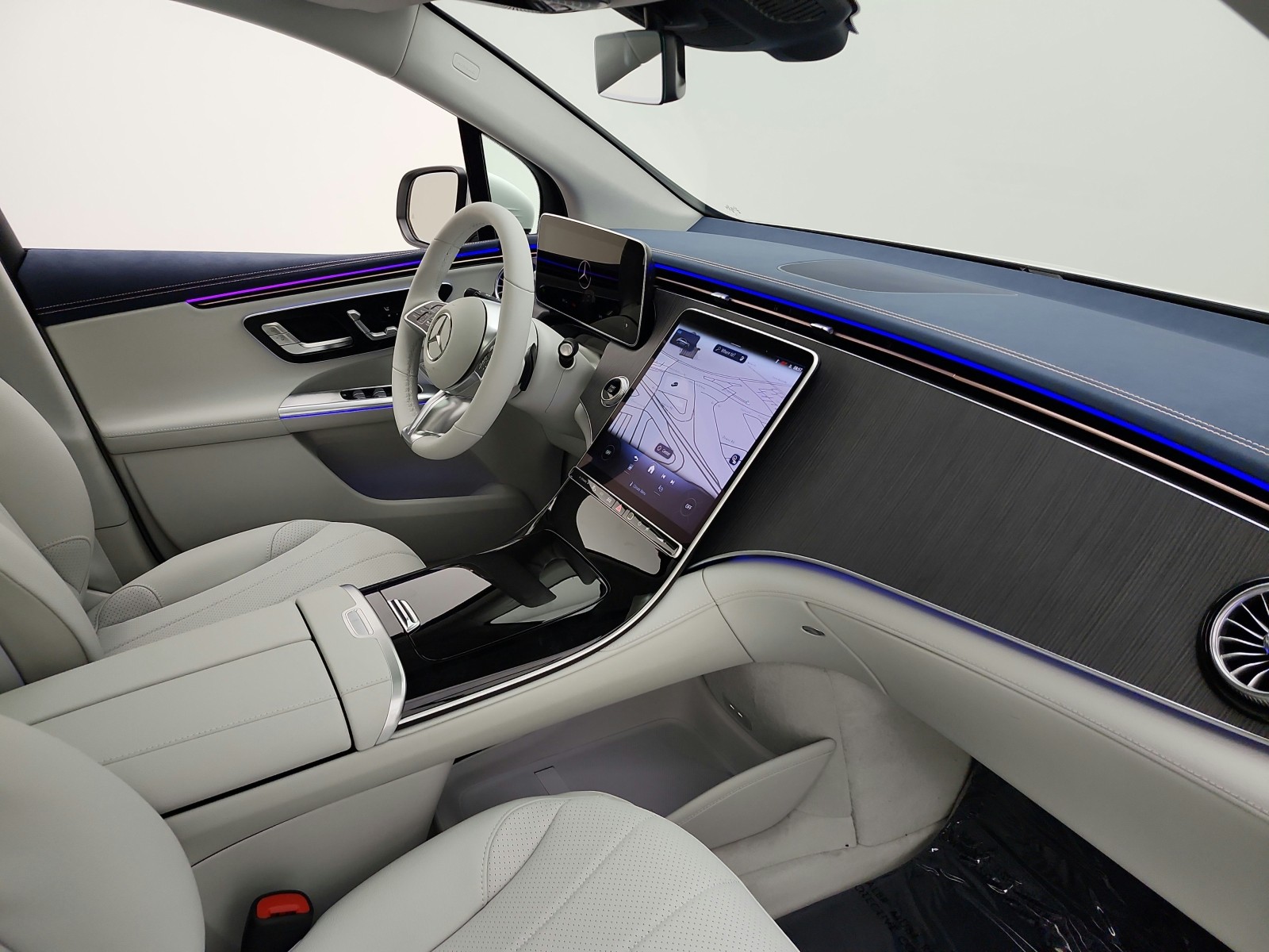 New 2027 Polar White Mercedes-Benz EQE 320+ SUV image 14
