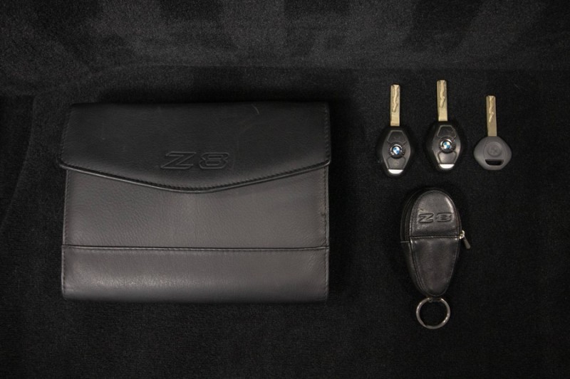 2001 BMW Z8 Z8 *WE HAVE EVERY SERVICE RECORD BACK TO 2004* *IMMACULATE* in , 