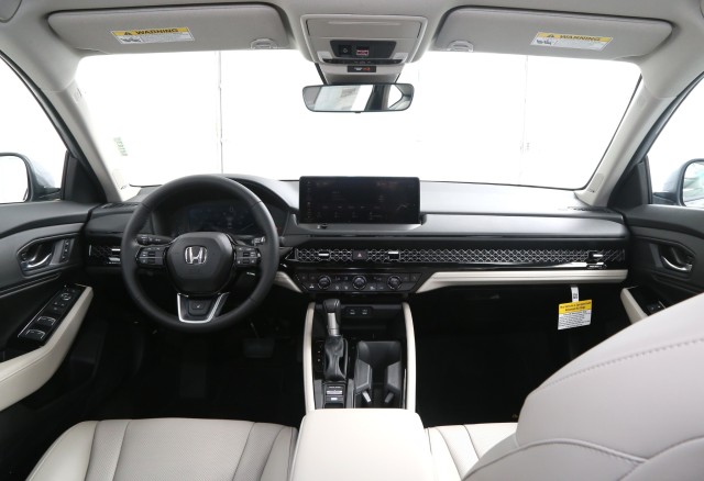 HondaAccord Hybrid31