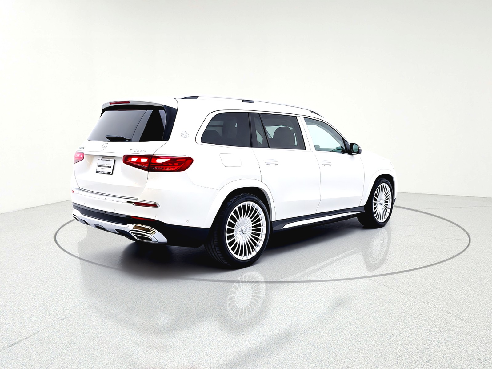 New 2026 MANUFAKTUR Moonlight White Metallic Mercedes-Benz Maybach GLS 600 image 25