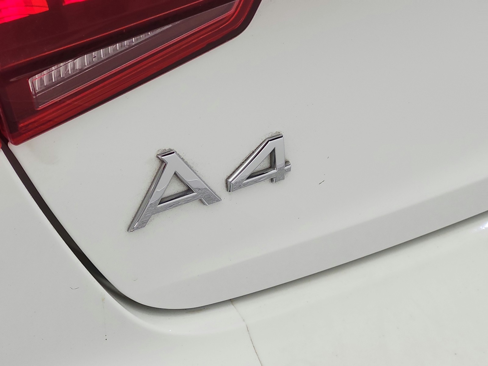 Used 2019 Ibis White Audi Premium Plus 45 TFSI quattro image 17