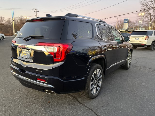 2022 GMC Acadia Denali 6