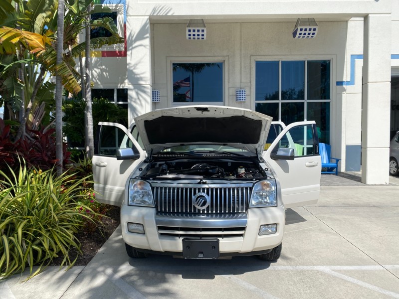 2007 Mercury Mountaineer SUV Premier 1 OWNER in ,