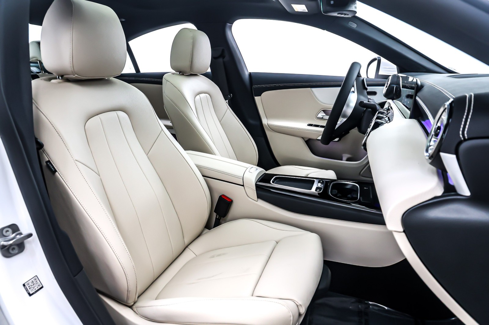 New 2026 Polar White Mercedes-Benz CLA 250 image 7