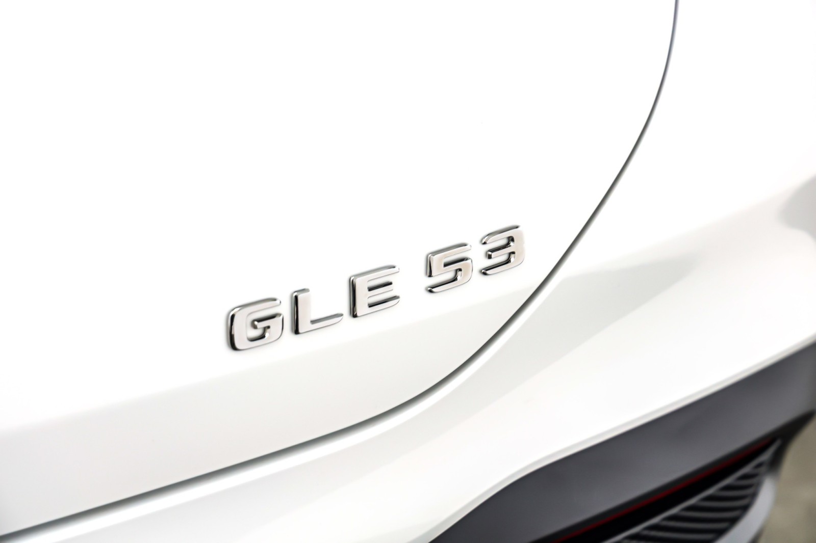 New 2026 Polar White Mercedes-Benz AMG® GLE 53 image 9