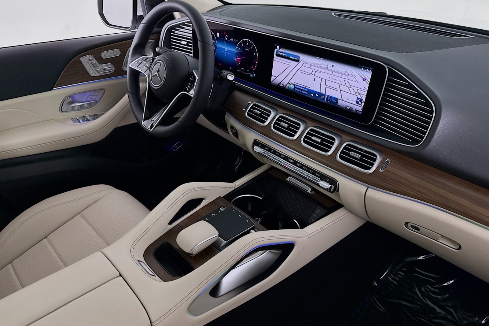 New 2026 Polar White Mercedes-Benz GLE 350 4MATIC® SUV image 15