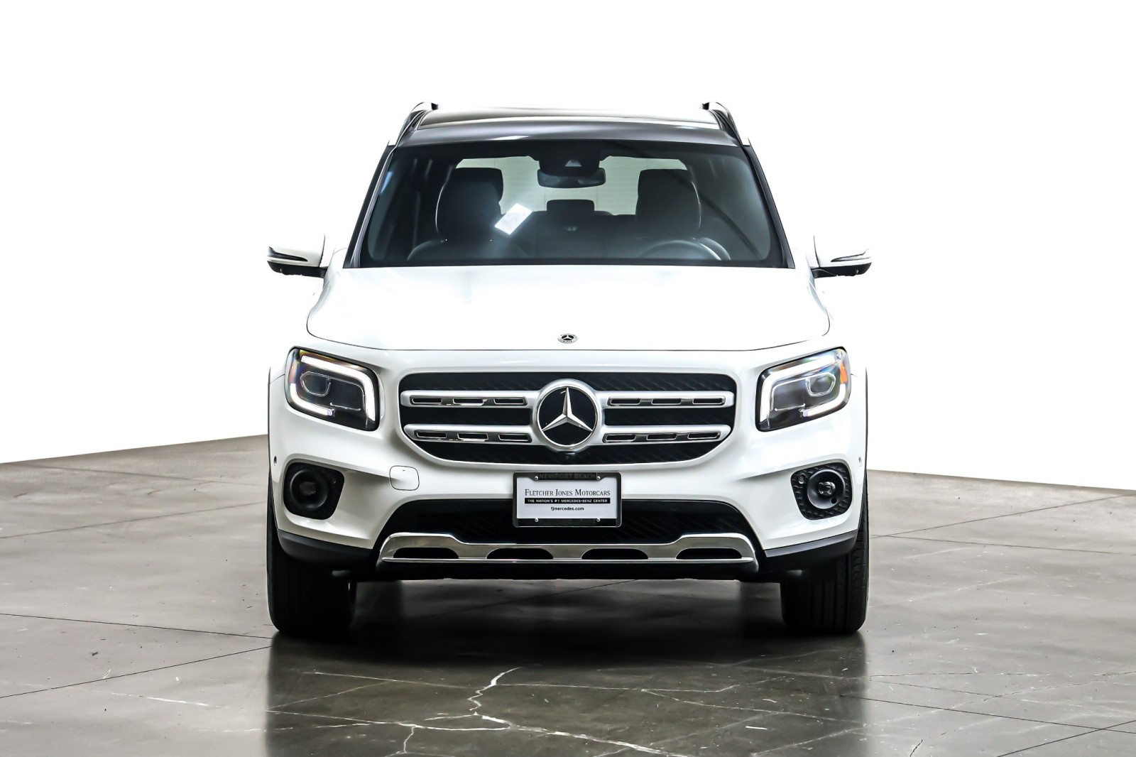 Used 2023 Polar White Mercedes-Benz GLB 250 SUV image 4