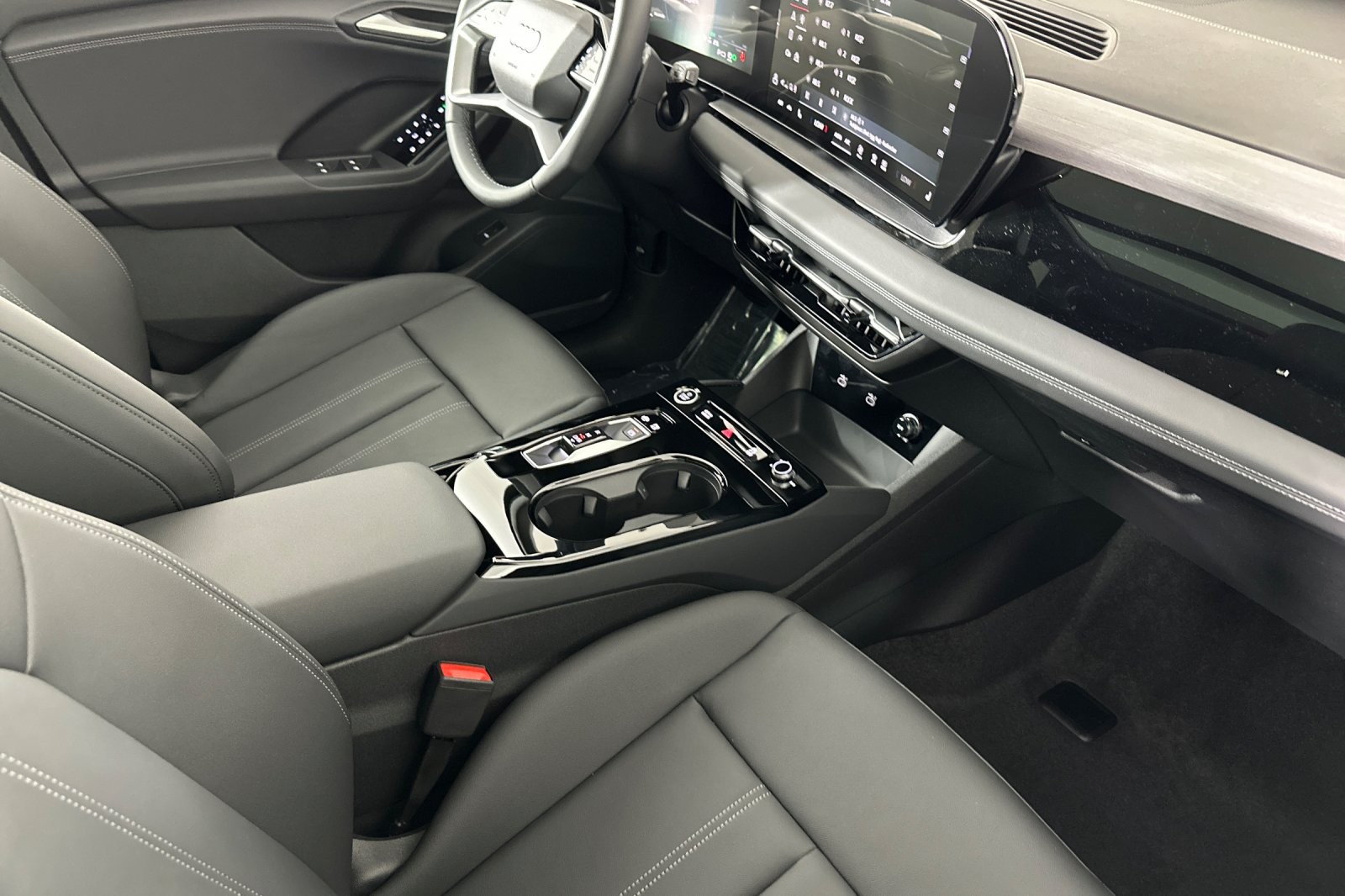 New 2025 Glacier White Metallic Audi Premium quattro image 15