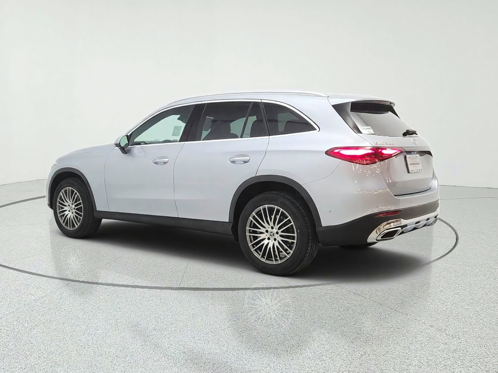 New 2027 Cirrus Silver Metallic Mercedes-Benz GLC 300 SUV image 7
