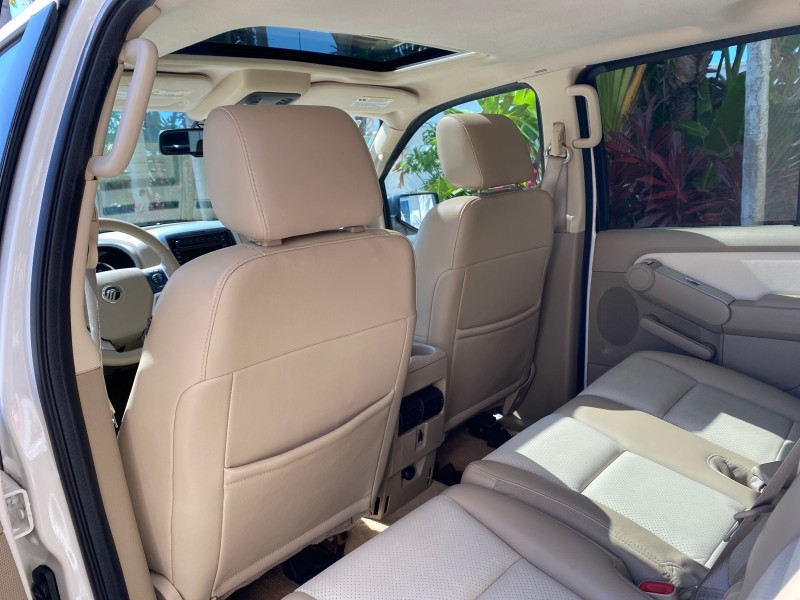 2007 Mercury Mountaineer SUV Premier 1 OWNER in ,