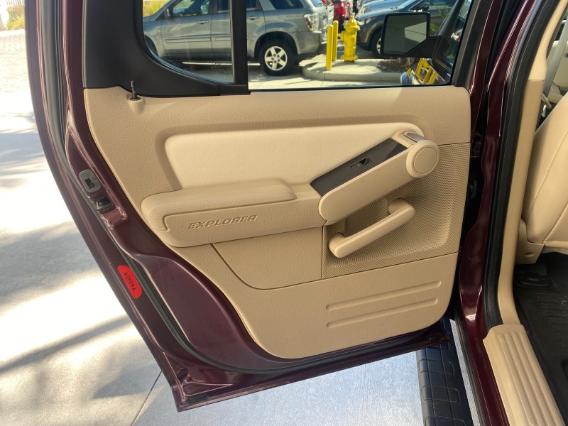 2008 Ford Explorer Sport Trac Limited LOW MILES 49,936 in , 