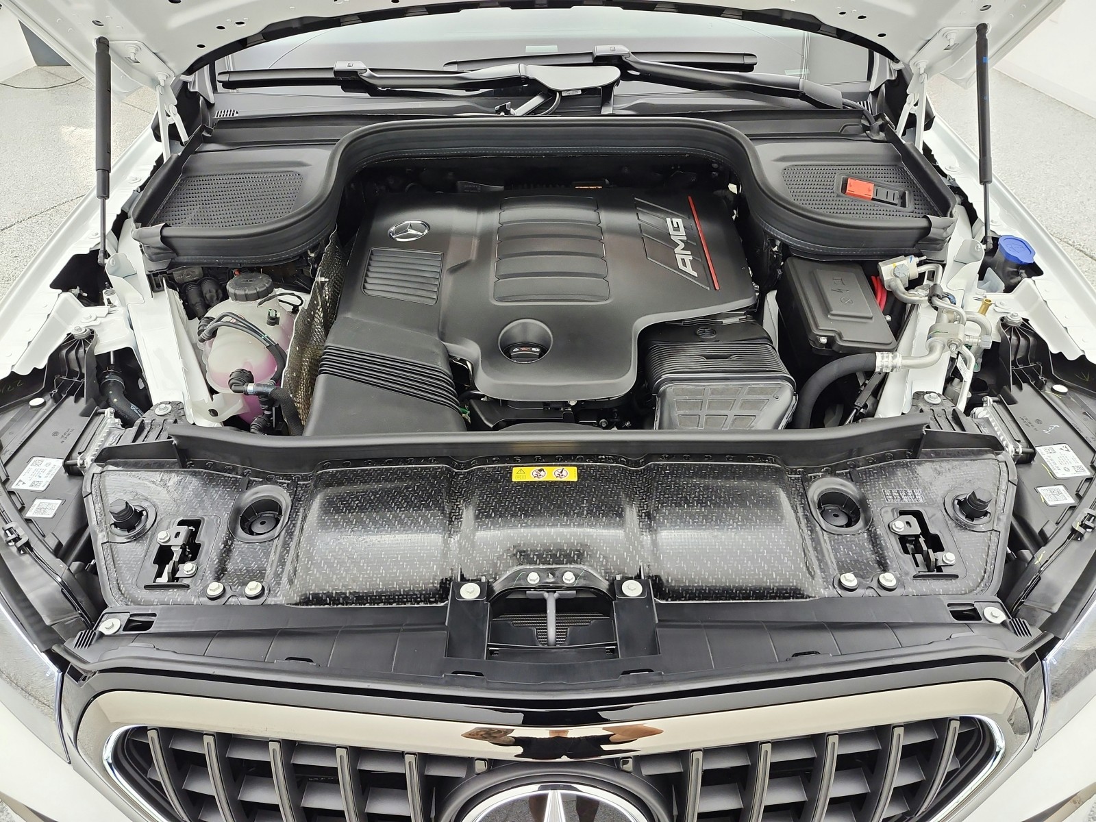 New 2027 Polar White Mercedes-Benz AMG® GLE 53e 4MATIC+ SUV image 12
