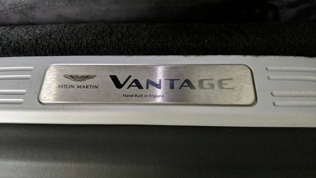 2019 Aston Martin Vantage  26