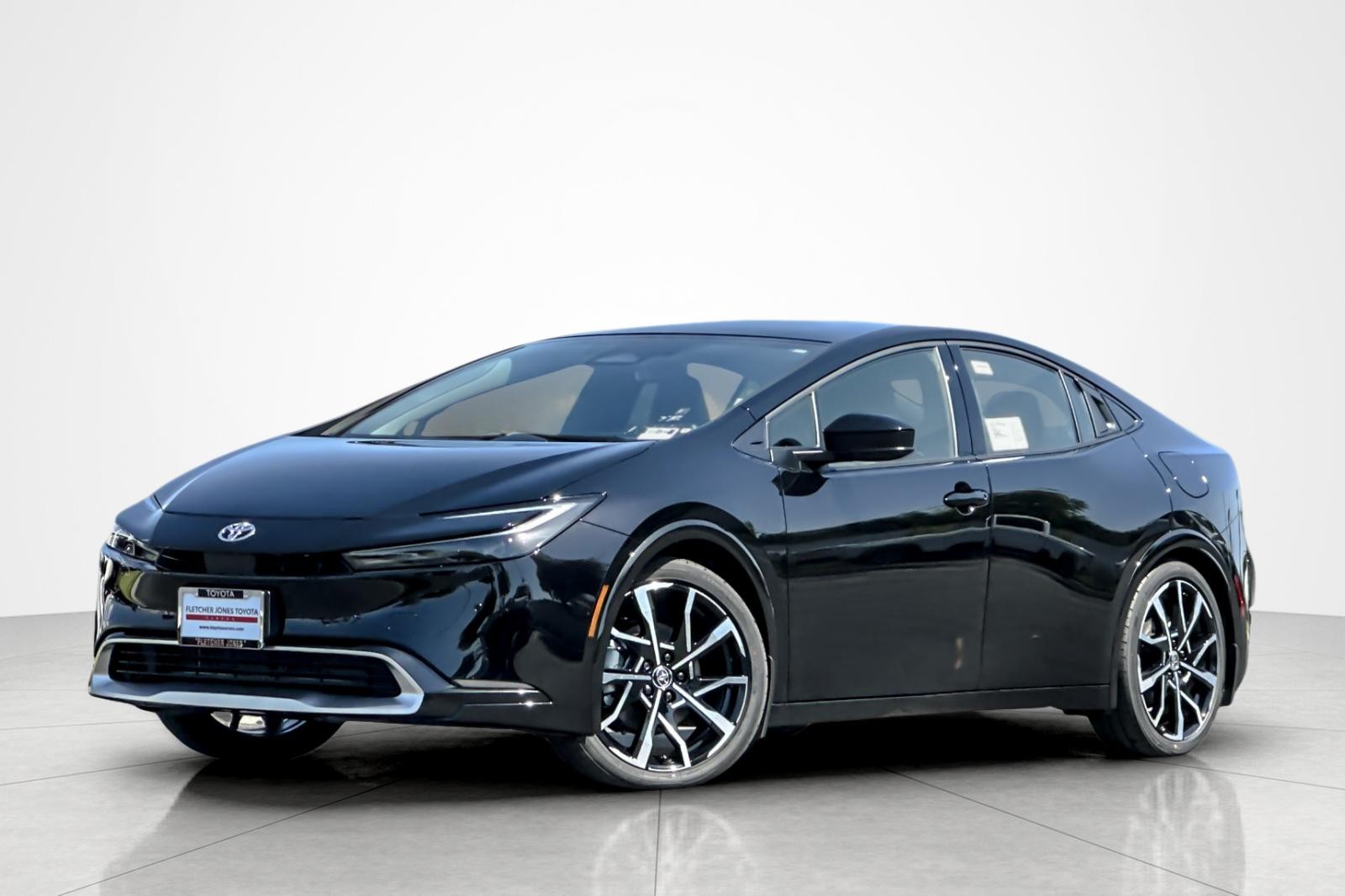 2026 Toyota Prius XSE's photo