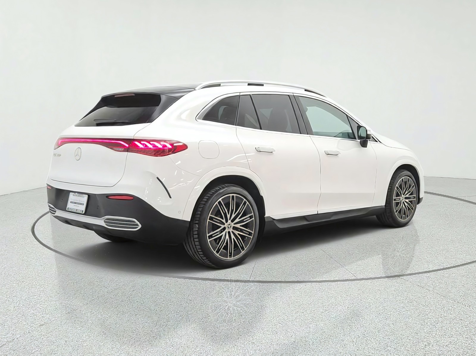 New 2027 Polar White Mercedes-Benz EQE 320+ SUV image 5