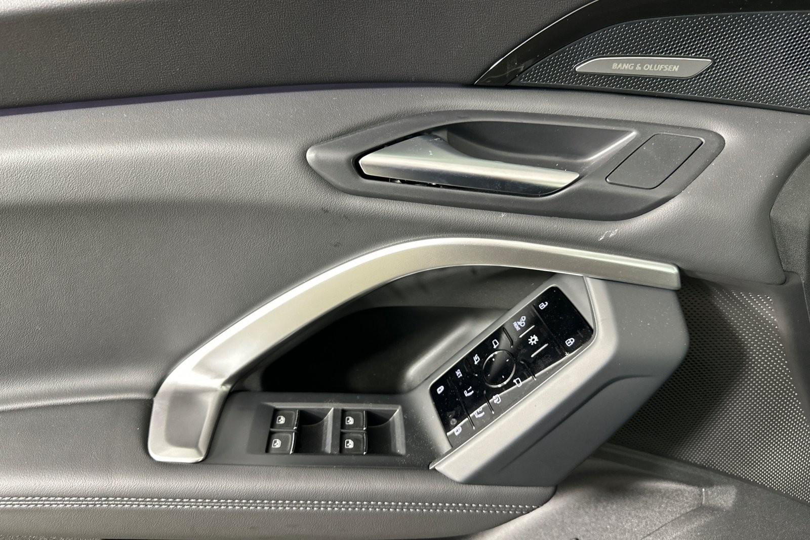 New 2025 Tambora Gray Metallic Audi Premium Plus 2.0 TFSI quattro image 10