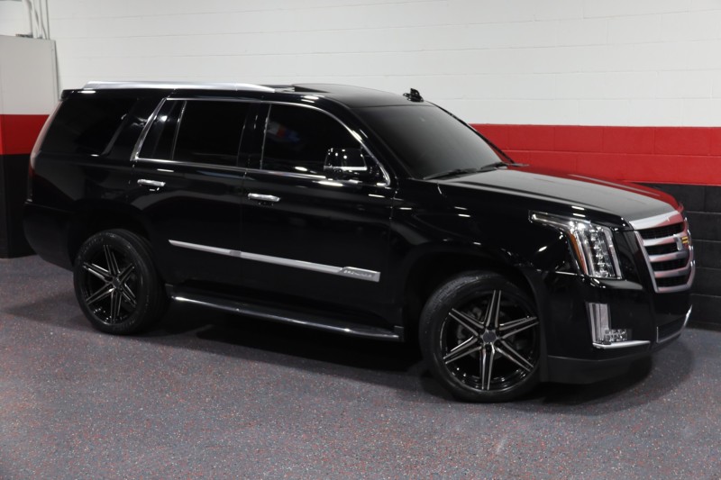 2016 Cadillac Escalade Luxury Collection 4WD 4dr Suv in , 