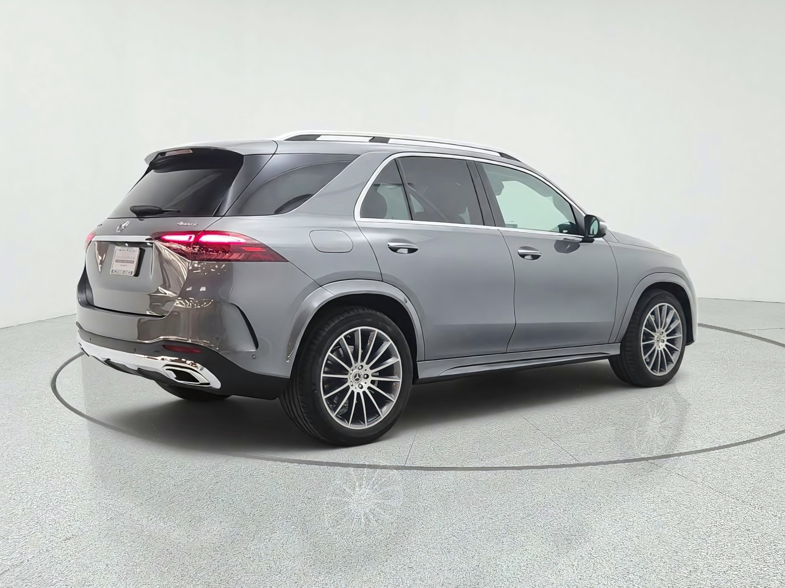 New 2026 Selenite Grey Metallic Mercedes-Benz GLE 450 4MATIC® SUV image 5