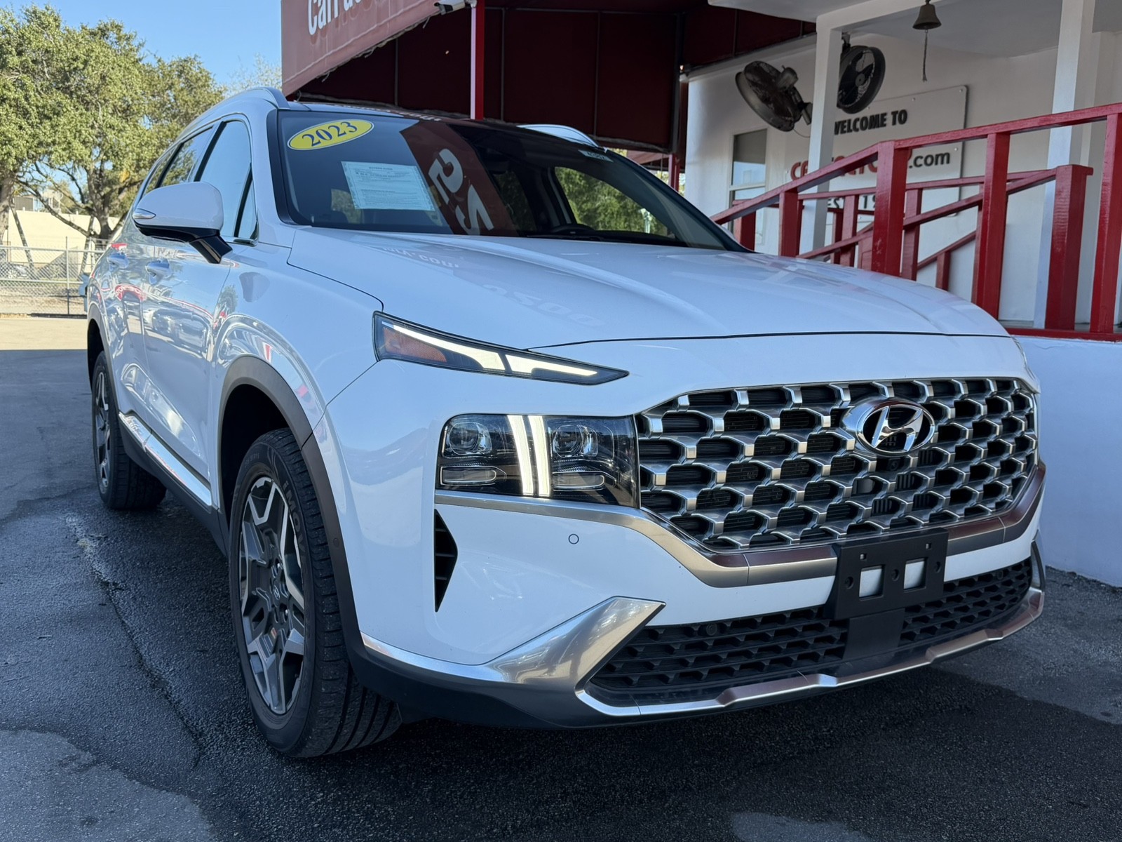 2023 Hyundai Santa Fe - $22,588
