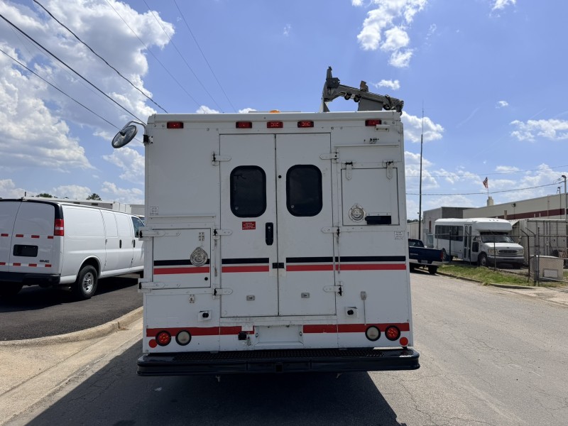 2009 Chevrolet  3500  12'  Mobile Office w 7K Onan Gen & Ladder Racks in , 