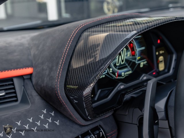 Lamborghini Aventador