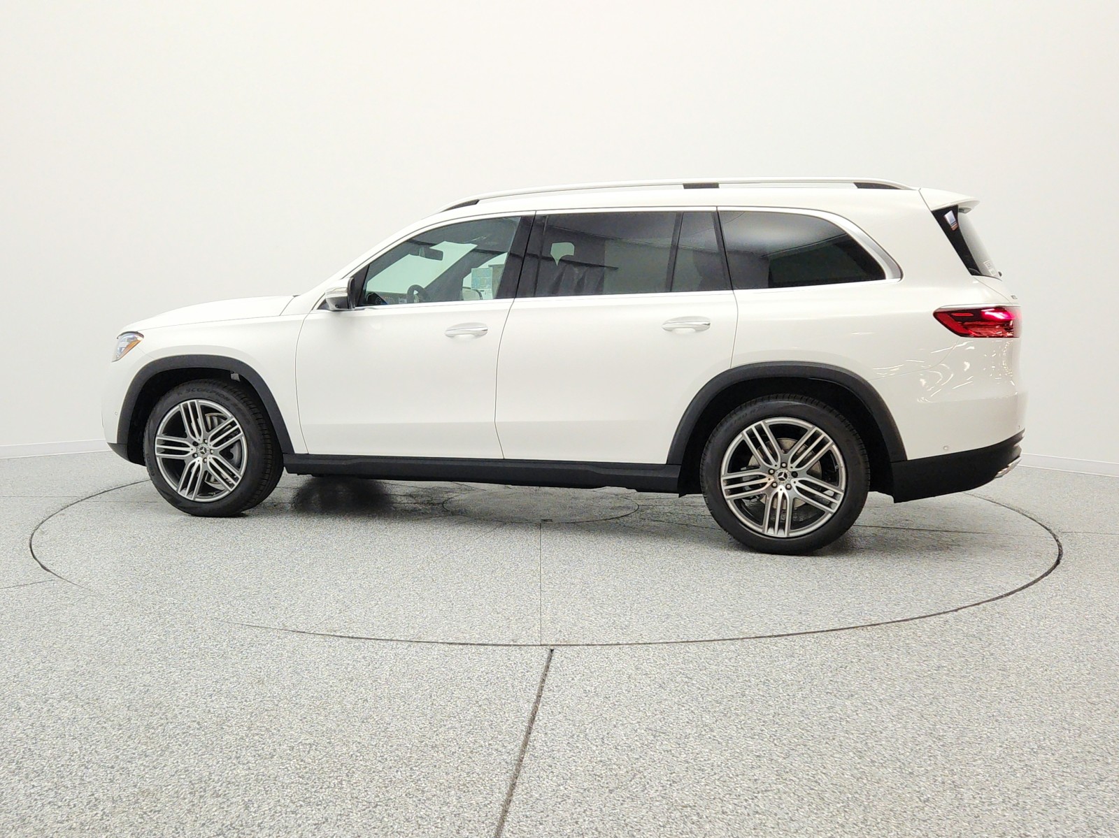 New 2026 Polar White Mercedes-Benz GLS 450 4MATIC® SUV image 8