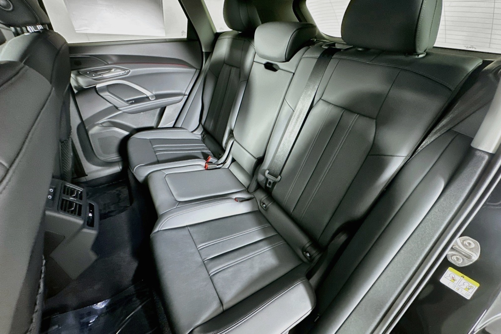 New 2026 Mythos Black Metallic Audi Premium image 9
