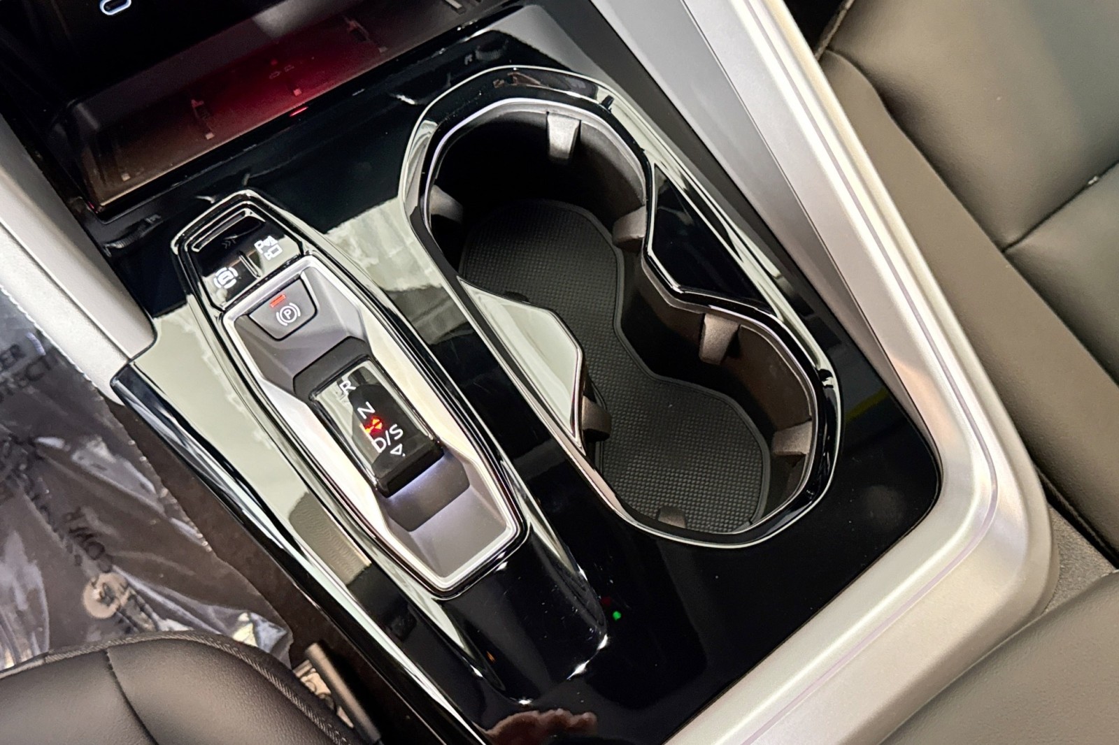 New 2025 Arkona White Audi Premium 2.0 TFSI quattro image 14