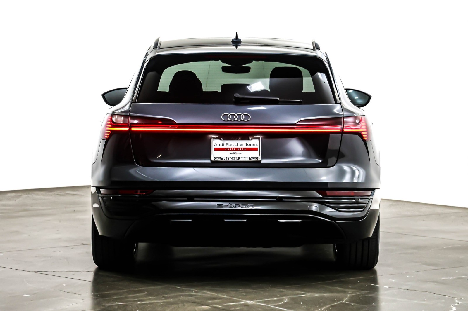 Used 2024 Manhattan Gray Metallic Audi Premium quattro image 4