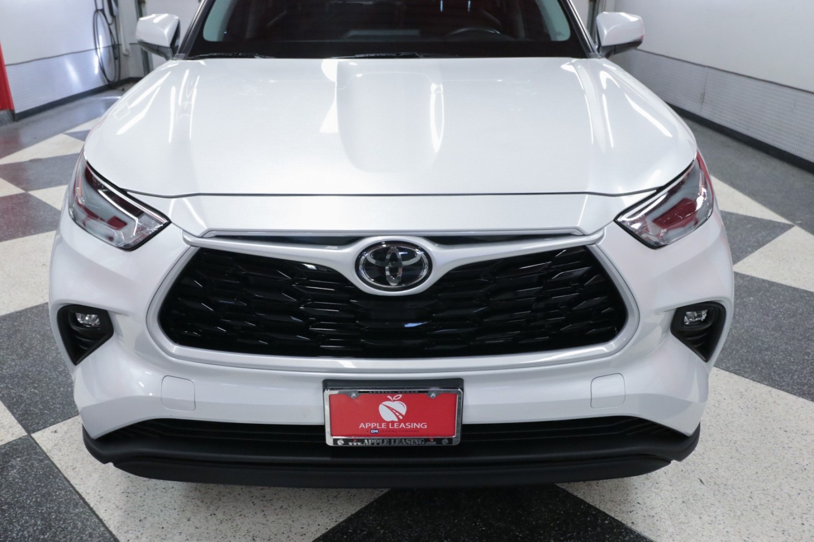 Used Car 2023 Toyota Highlander  Xle For Sale Under $40,000 In Austin, Texas