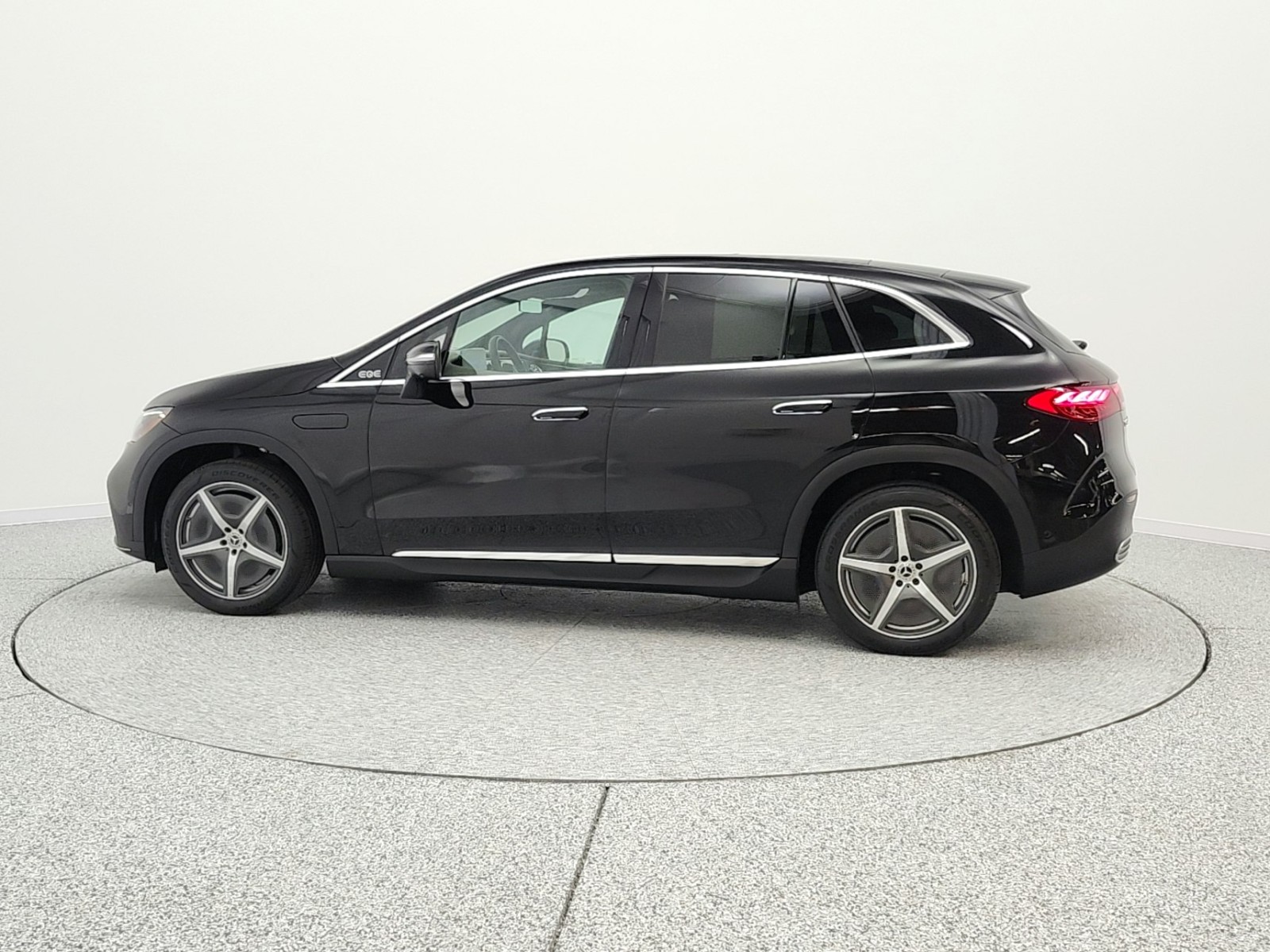 Used 2023 Obsidian Black Metallic Mercedes-Benz EQE 350+ SUV image 8