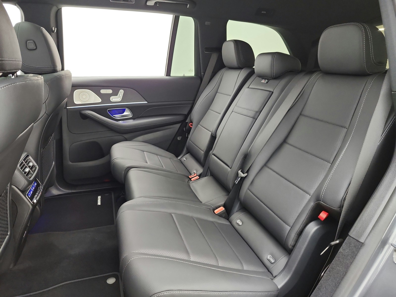 New 2026 Selenite Grey Metallic Mercedes-Benz GLS 450 4MATIC® SUV image 11