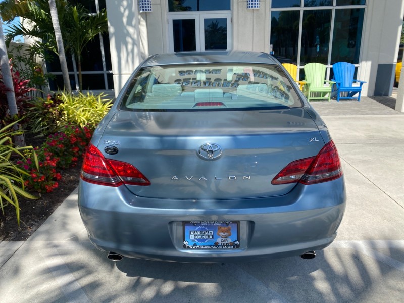2008 Toyota Avalon XL  SUNROOF 1 OWNER LOW MILES 39,358 in , 
