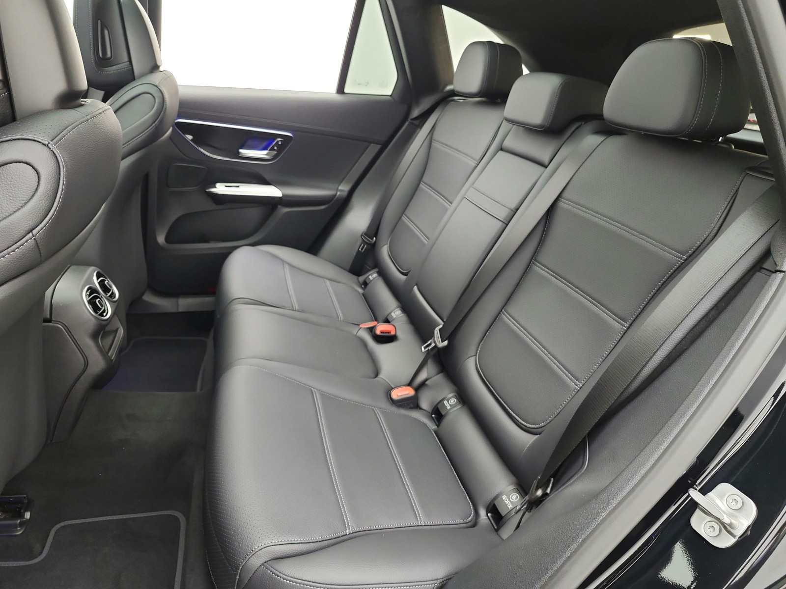 New 2027 Black Mercedes-Benz GLC 300 SUV image 11
