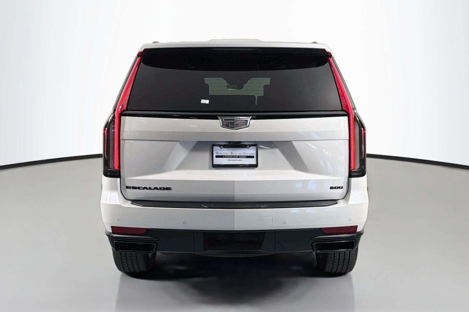 Used 2023 Crystal White Tricoat Cadillac 4WD Sport Platinum image 3