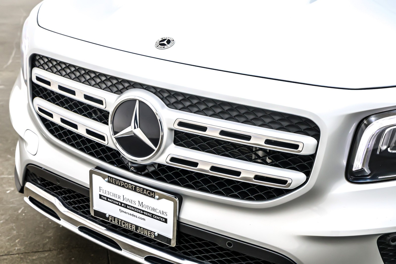 Used 2022 Iridium Silver Metallic Mercedes-Benz GLB 250 SUV image 14