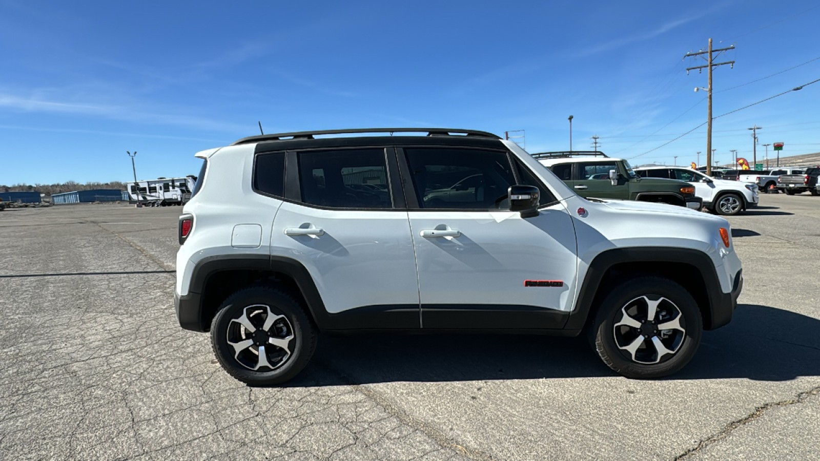 2022 Jeep Renegade Trailhawk 2