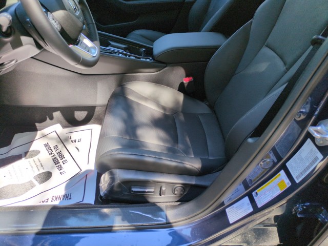 HondaAccord Hybrid16