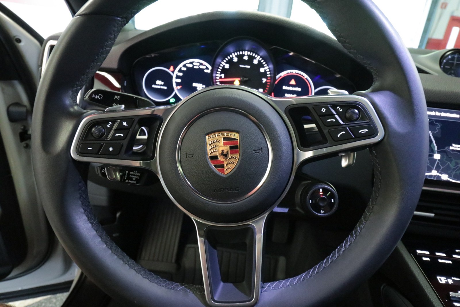 Used Car 2023 Porsche Cayenne  Platinum Edition For Sale Under $60,000 In Austin, Texas