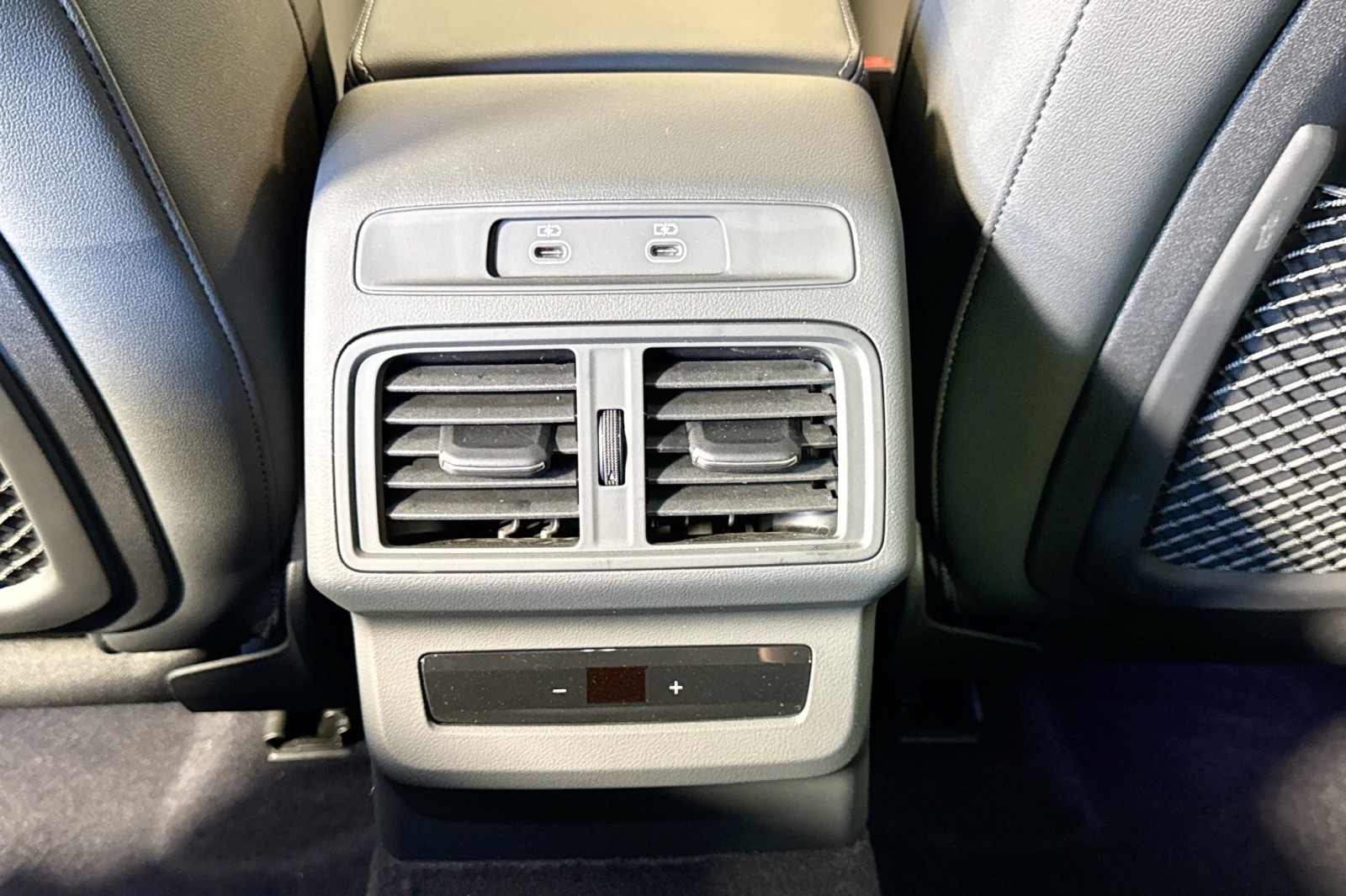 New 2025 Arkona White Audi Premium 2.0 TFSI quattro image 21