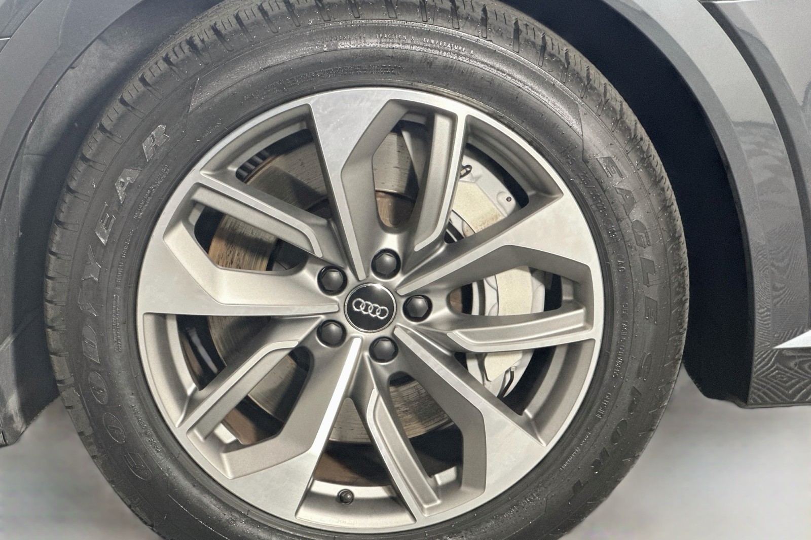 Used 2021 Manhattan Gray Metallic Audi Premium image 10