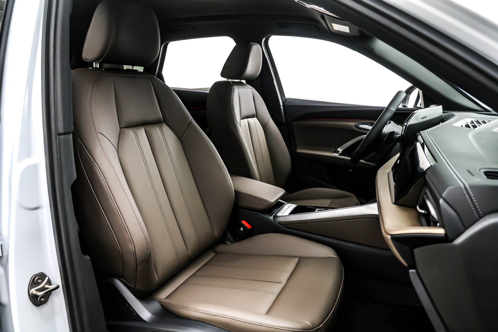 New 2025 Glacier White Metallic Audi Premium 2.0 TFSI quattro image 7