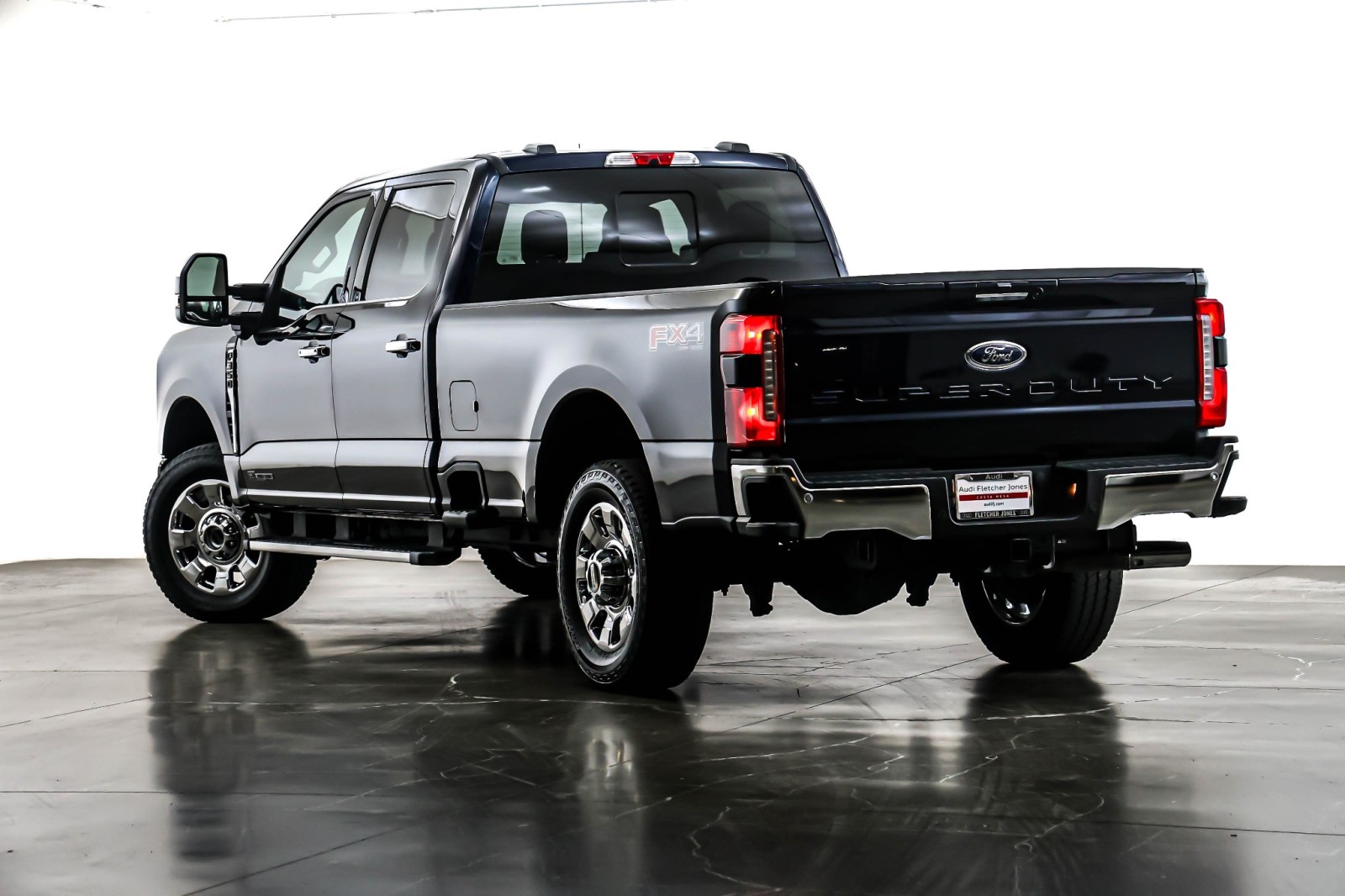 Used 2024 Antimatter Blue Metallic Ford LARIAT image 12