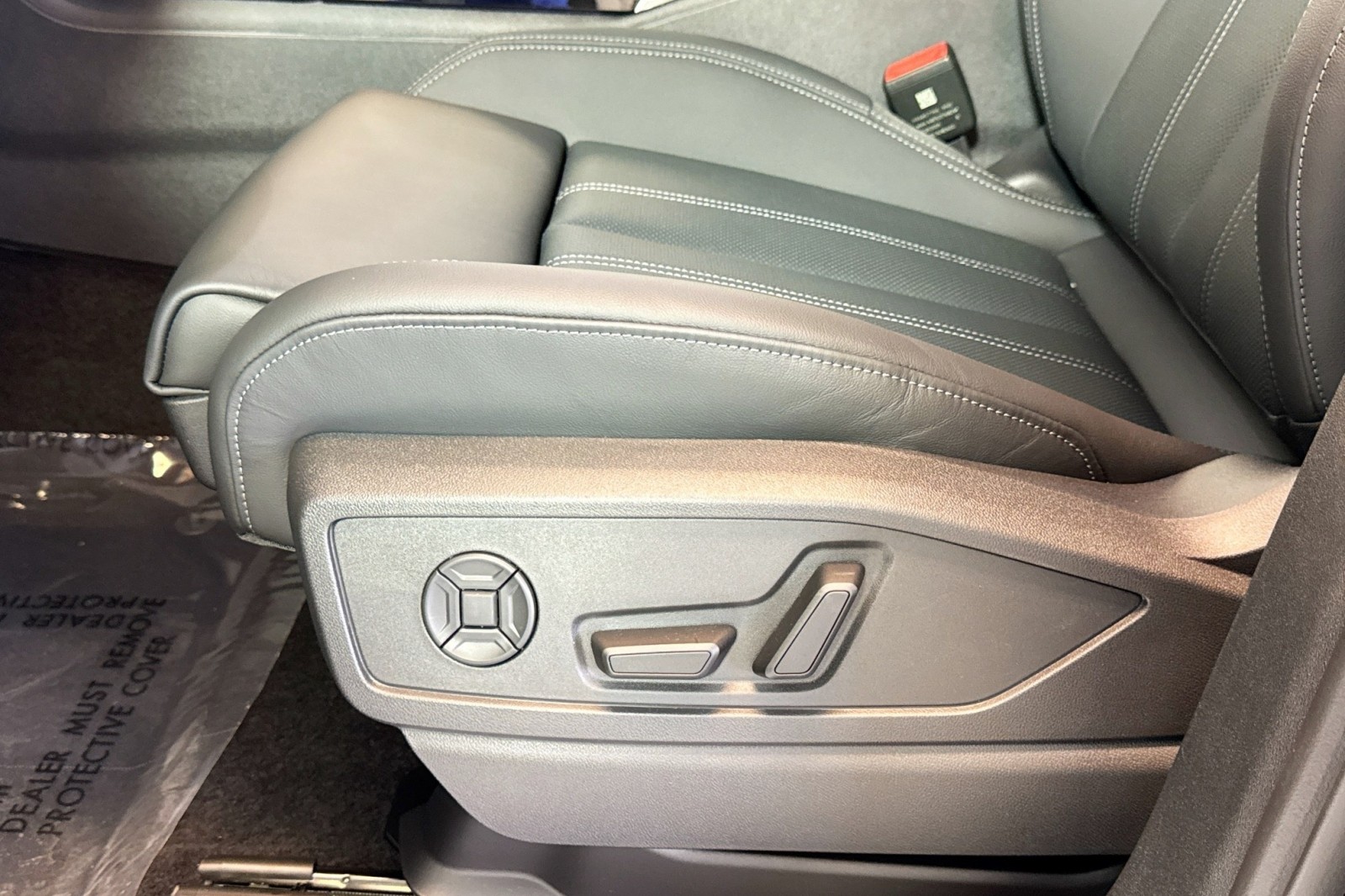 New 2025 Mythos Black Metallic Audi Premium Plus 2.0 TFSI quattro image 16