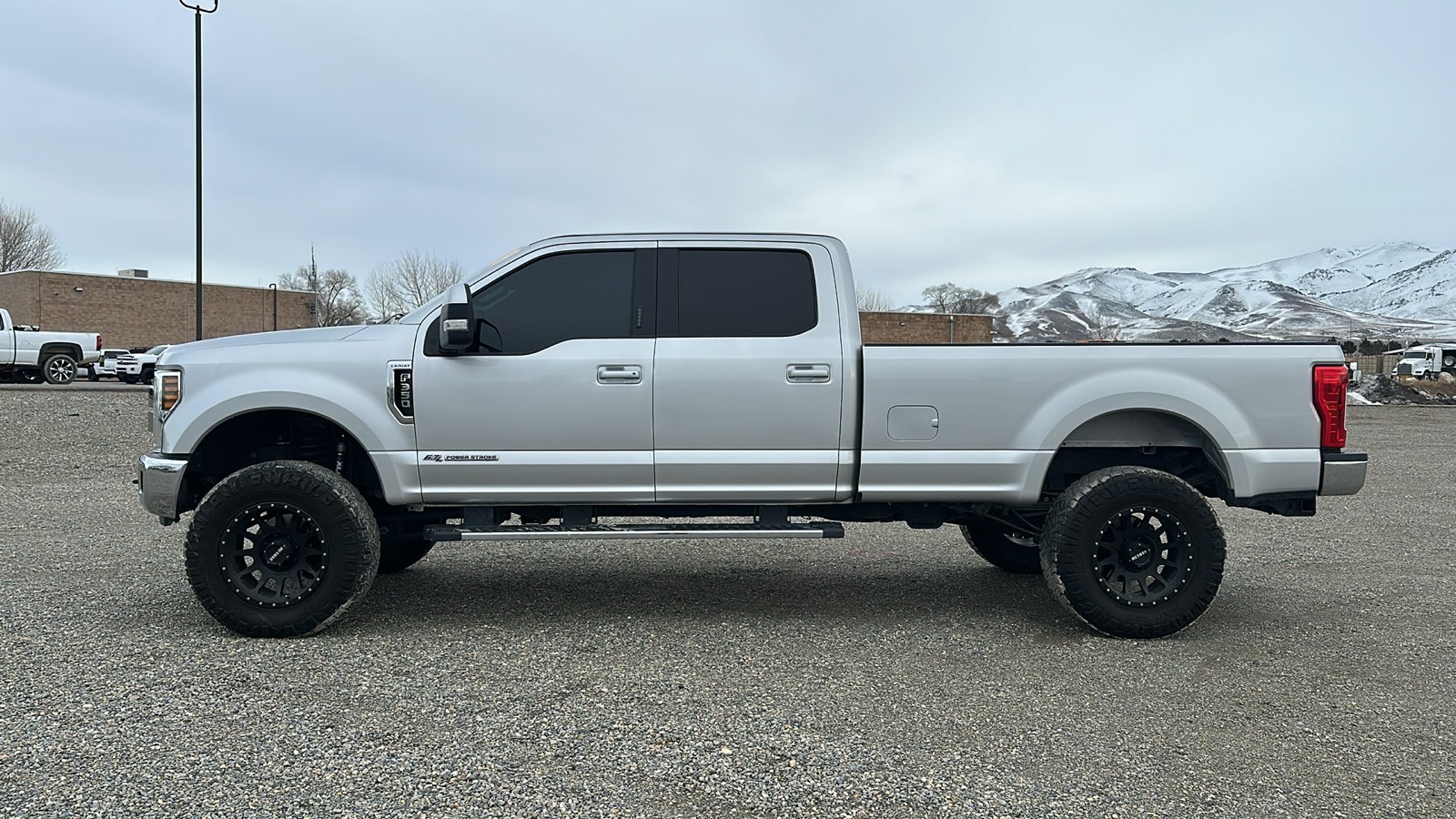 2019 Ford Super Duty F-350 SRW LARIAT 6