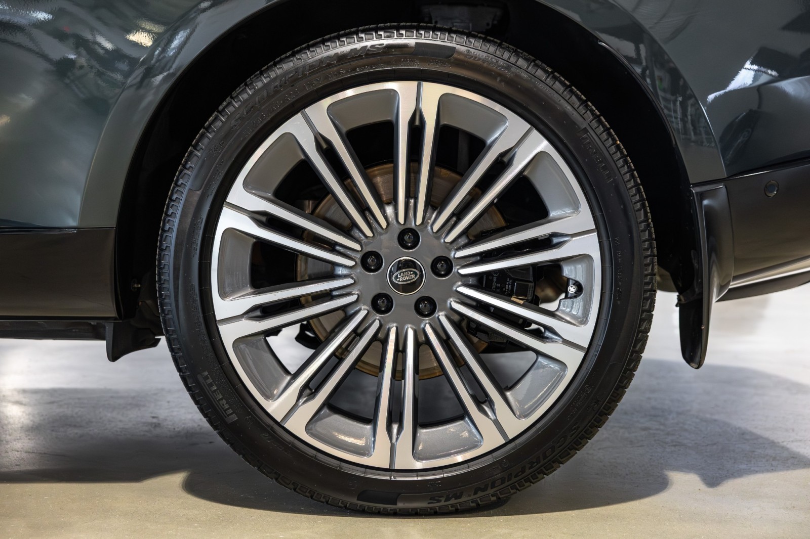 Used Car 2025 Land Rover Range Rover  Autobiography For Sale Under $150,000 In Boerne, Texas
